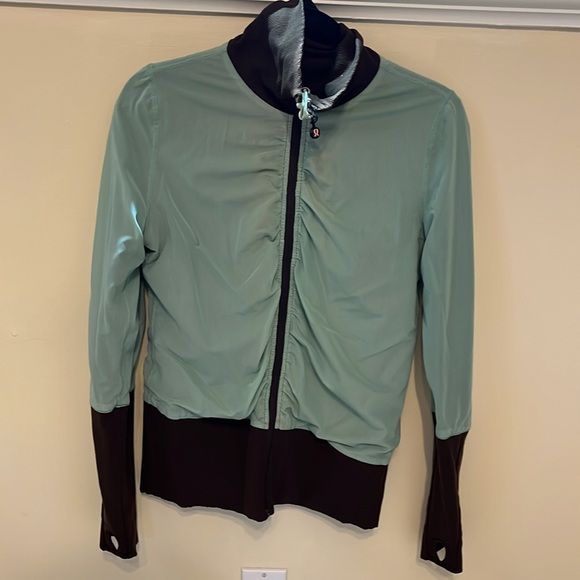 Lululemon Reversible zip up sweater - Picture 5 of 6